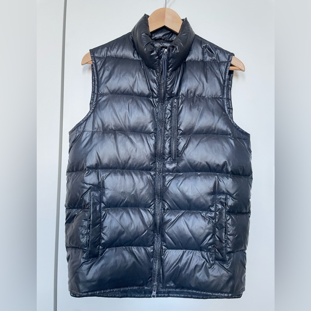 Men’s down puffer vest